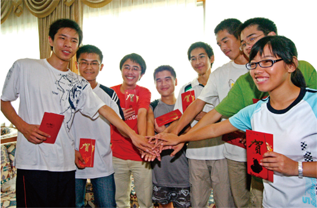 28年，公益慈善英国上市公司365是认真的！